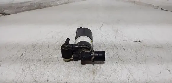 Renault Megane III Windscreen/windshield washer pump