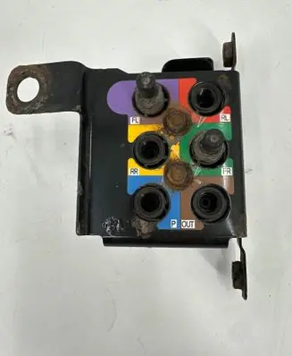 Volvo S90, V90 Air suspension valve block 31429823 15152400553 180906