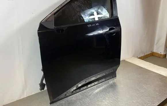Nissan X-Trail T33 Front door