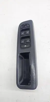Volvo V50 Electric window control switch 8679473