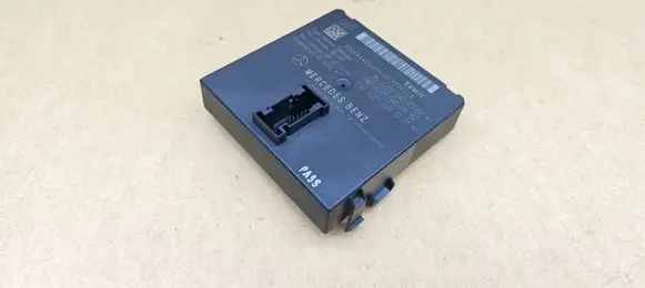 Mercedes-Benz S W221 Gateway control module A2215408362