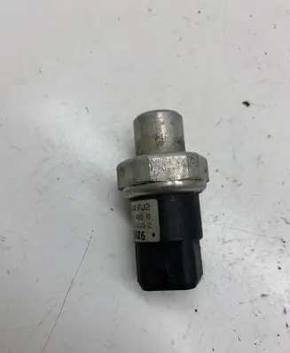 Audi A4 S4 B5 8D Air conditioning (A/C) pressure sensor 8D0959482B TDP302QADG2 1026