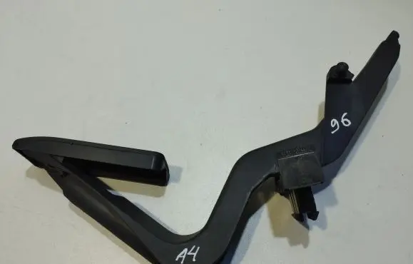 Audi A4 S4 B5 8D Accelerator throttle pedal 8D1721506H