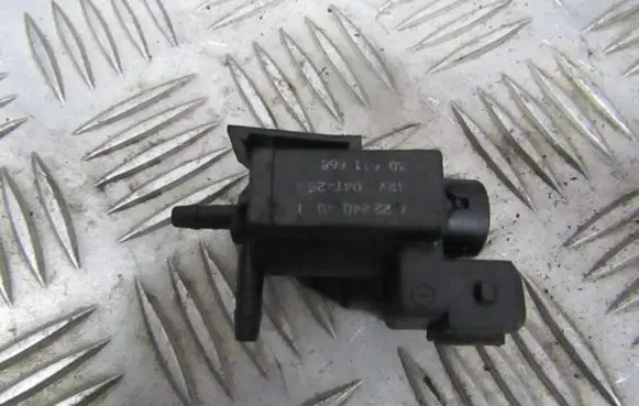 Volvo XC90 Turbo solenoid valve 30611668 7.22240.10