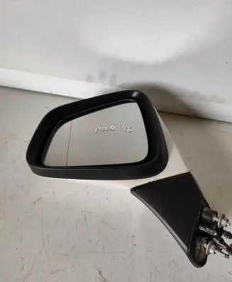 Opel Mokka Front door electric wing mirror E9026673 E9036673