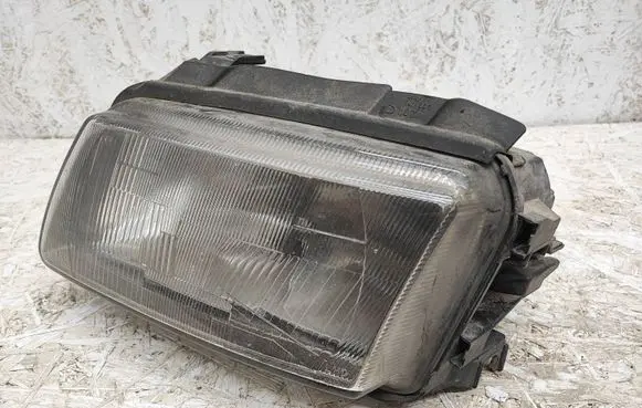 Audi A4 S4 B5 8D Headlight/headlamp 1307022194