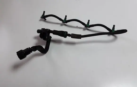 Ford Focus Fuel return line/hose 1868676