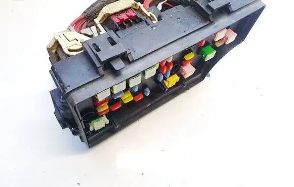 Chrysler Sebring (ST-22 - JR) Fuse box set p68028008ab 8hg1f2l1