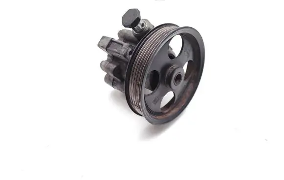 Opel Insignia A Power steering pump 55563329