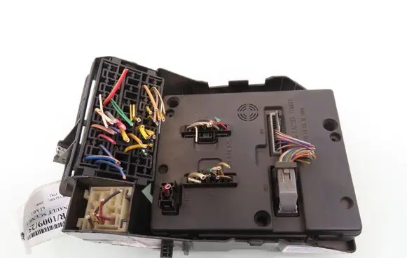 Renault Scenic I Central body control module S108502610G 8200029342B