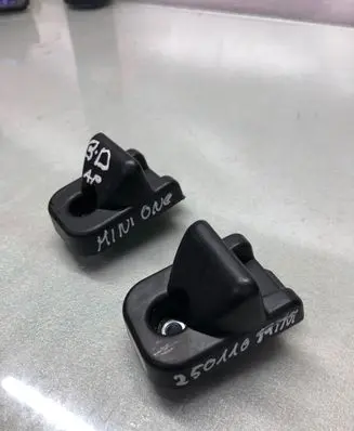 Mini One - Cooper F56 F55 Bracket in trunk/boot 0092121
