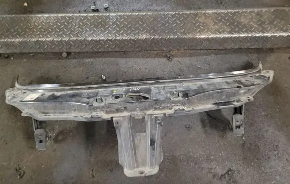 Renault Espace - Grand espace IV Top upper radiator support slam panel
