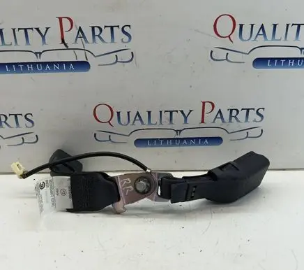 Subaru Outback (BS) Rear seatbelt buckle 