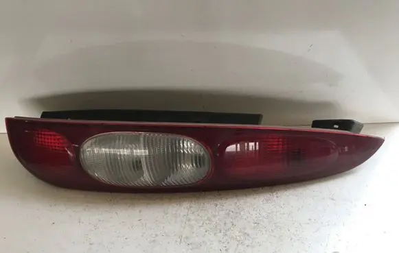 KIA Clarus Rear/tail lights