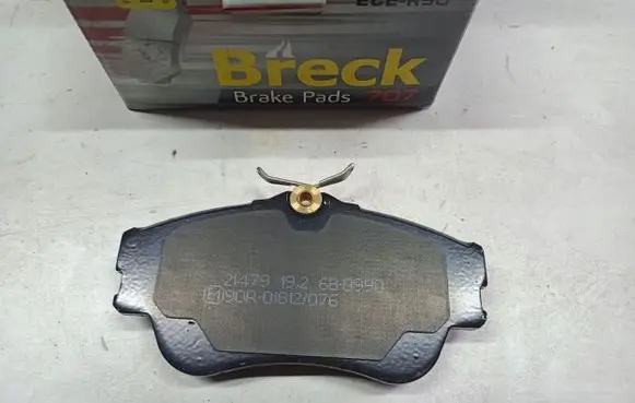 Volkswagen II LT Brake pads (rear) 701698151E