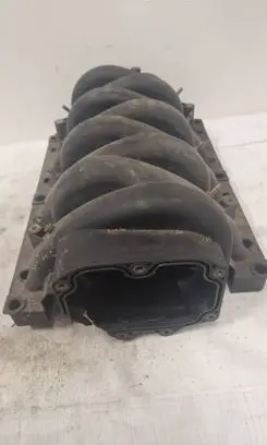 BMW 7 E38 Intake manifold 1729692