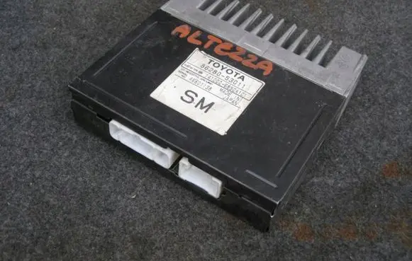 Lexus IS 200-300 Sound amplifier 86280 53011