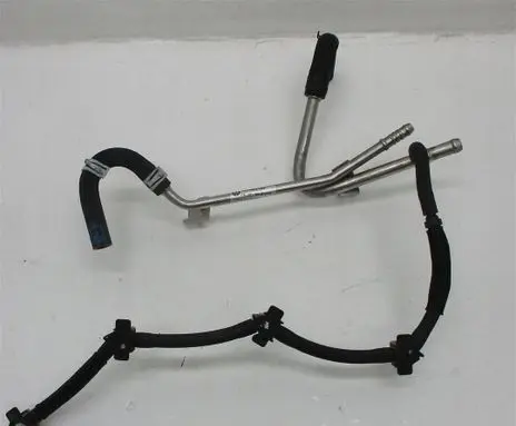 Volkswagen Tiguan Fuel return line/hose 