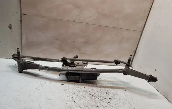 Volvo V70 Front wiper linkage and motor 09151848 5194C 404775