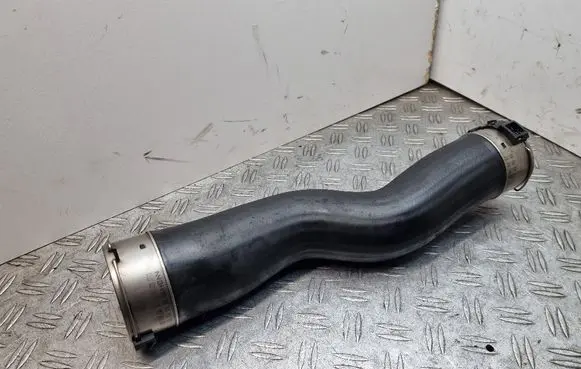 BMW 5 F10 F11 Intercooler hose/pipe 7810614