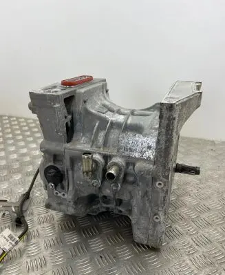 Nissan Leaf II (ZE1) Electric car motor 0102314 EM57 3NF