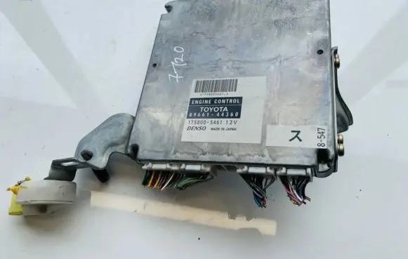 Toyota Avensis Verso Engine control unit/module 8966144360 89661-44360