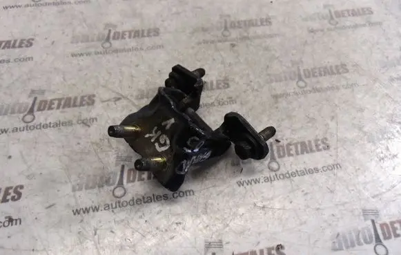 Mitsubishi Grandis Rear door upper hinge