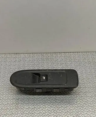 Peugeot 308 Electric window control switch 11688