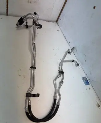 Ram 1500 Gearbox oil cooler pipe/hose 52014804AI