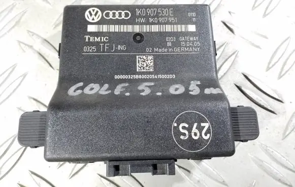 Skoda Octavia Mk2 (1Z) Other control units/modules 1K0907530E 1K0907951 0325