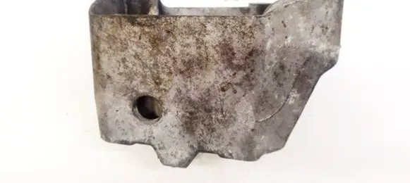 Volkswagen Caddy Engine mounting bracket