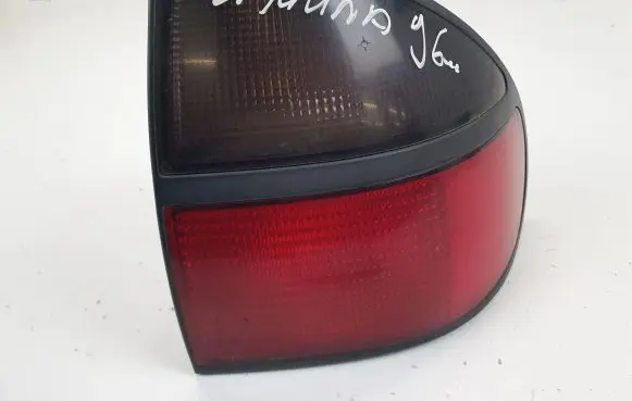 Renault Laguna I Rear/tail lights 7700820051