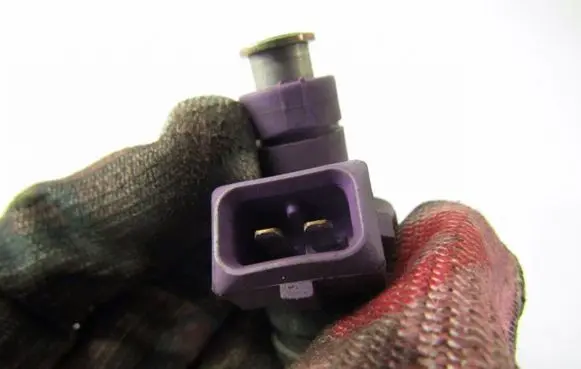 Mercedes-Benz C W203 Fuel injector 0000787249