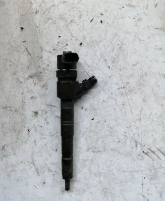 Opel Insignia A Fuel injector 55577668 0445110423