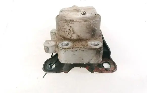 Ford Mondeo Mk III Engine mount bracket