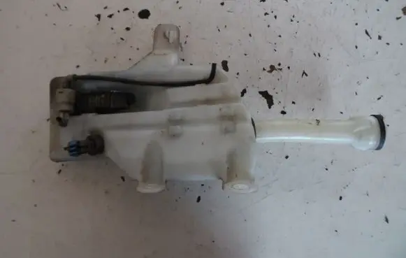 Citroen Berlingo Windshield washer fluid reservoir/tank