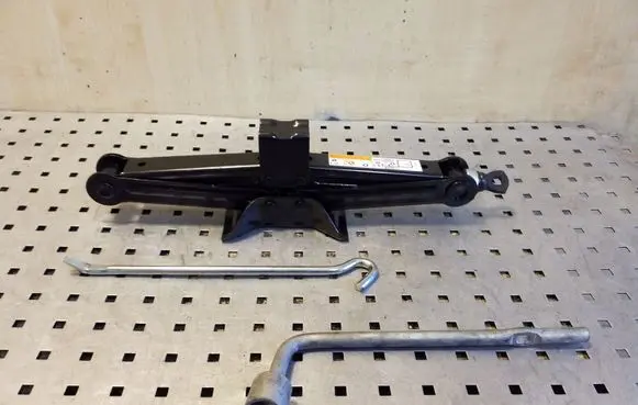 Mitsubishi ASX Tool set 