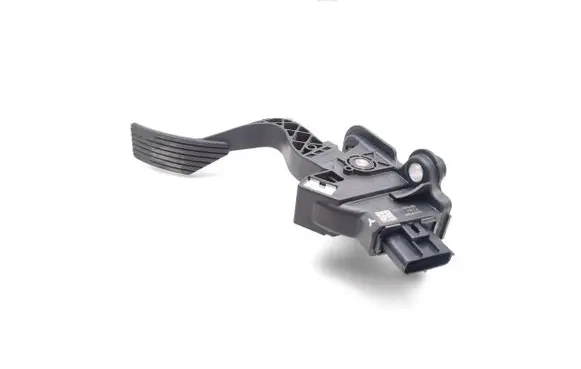 Accelerator throttle pedal