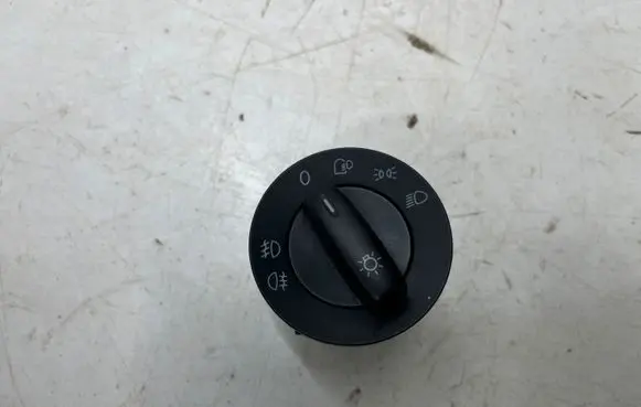 Volkswagen PASSAT B6 Light switch 1K0941431N