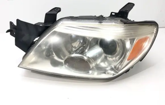 Mitsubishi Outlander Headlight/headlamp