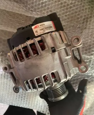 KIA Sorento Generator/alternator 37300-2G500 37300-2G600