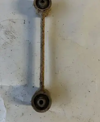 Toyota Land Cruiser (J120) Rear control arm