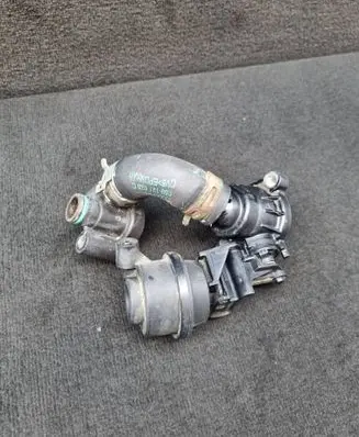 Audi Q7 4L Coolant heater control valve 059121506C 059121625C 059121737