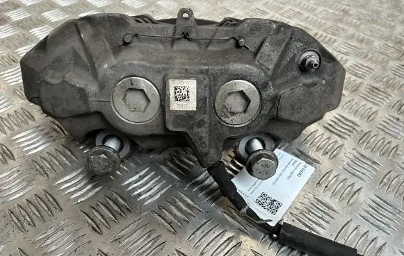 Mercedes-Benz GLC X253 C253 Front brake caliper 2534210700