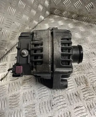 BMW 7 F01 F02 F03 F04 Generator/alternator 8570672 2613704D