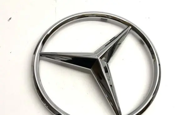 Mercedes-Benz CLA C118 X118 Manufacturer badge logo/emblem A0008172307