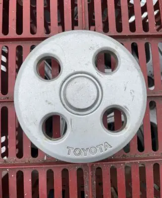 Toyota Corolla E90 Original wheel cap 717224