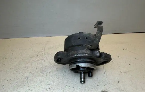 Volkswagen Transporter - Caravelle T4 Spark distributor 0237522021 023905205B Z515