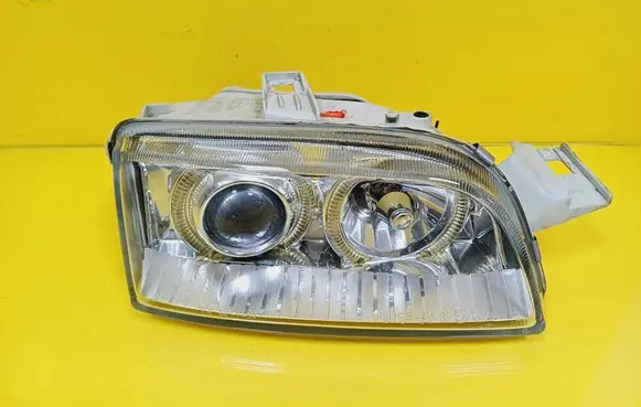 Fiat Punto (176) Headlight/headlamp 