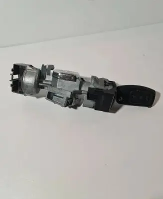 Ford Focus Ignition lock 3M513F880AD 6e5t15607ba D75200130y